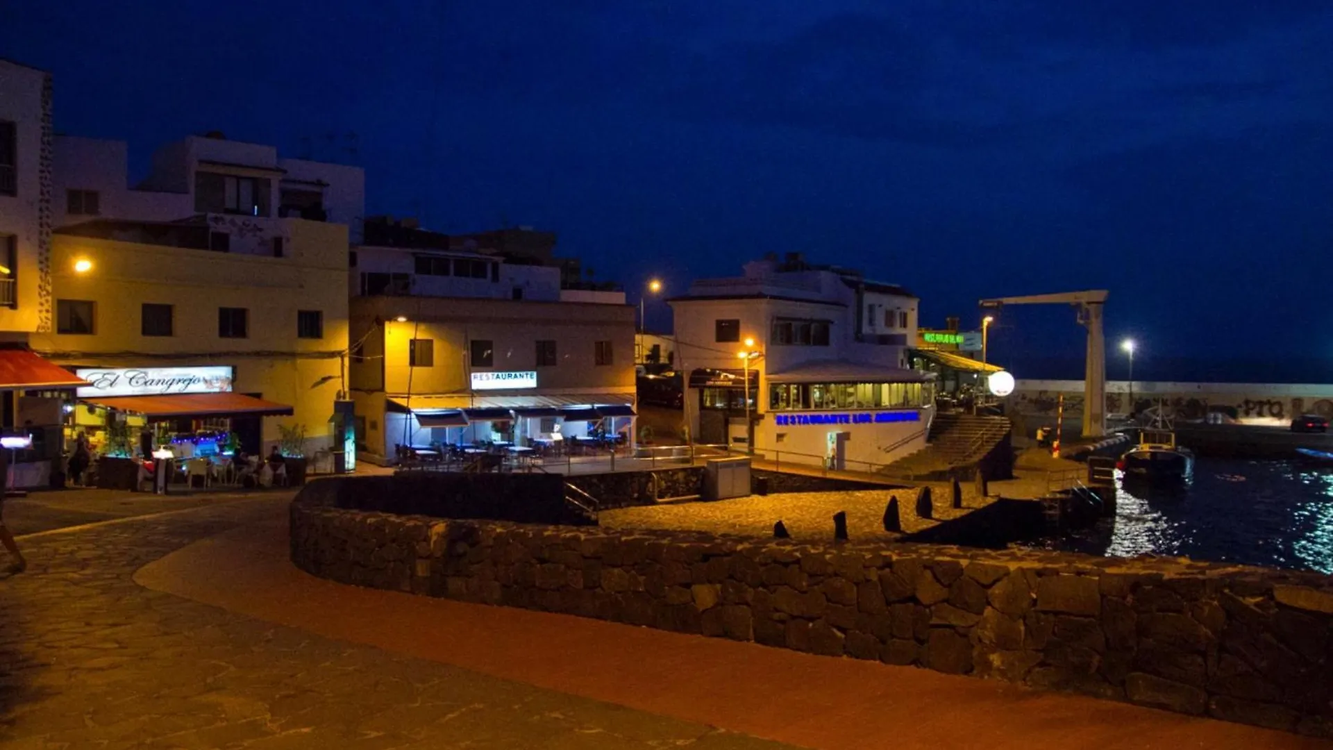 B&B Paraiso Tenerife Super Economy Rooms Airport Los Abrigos