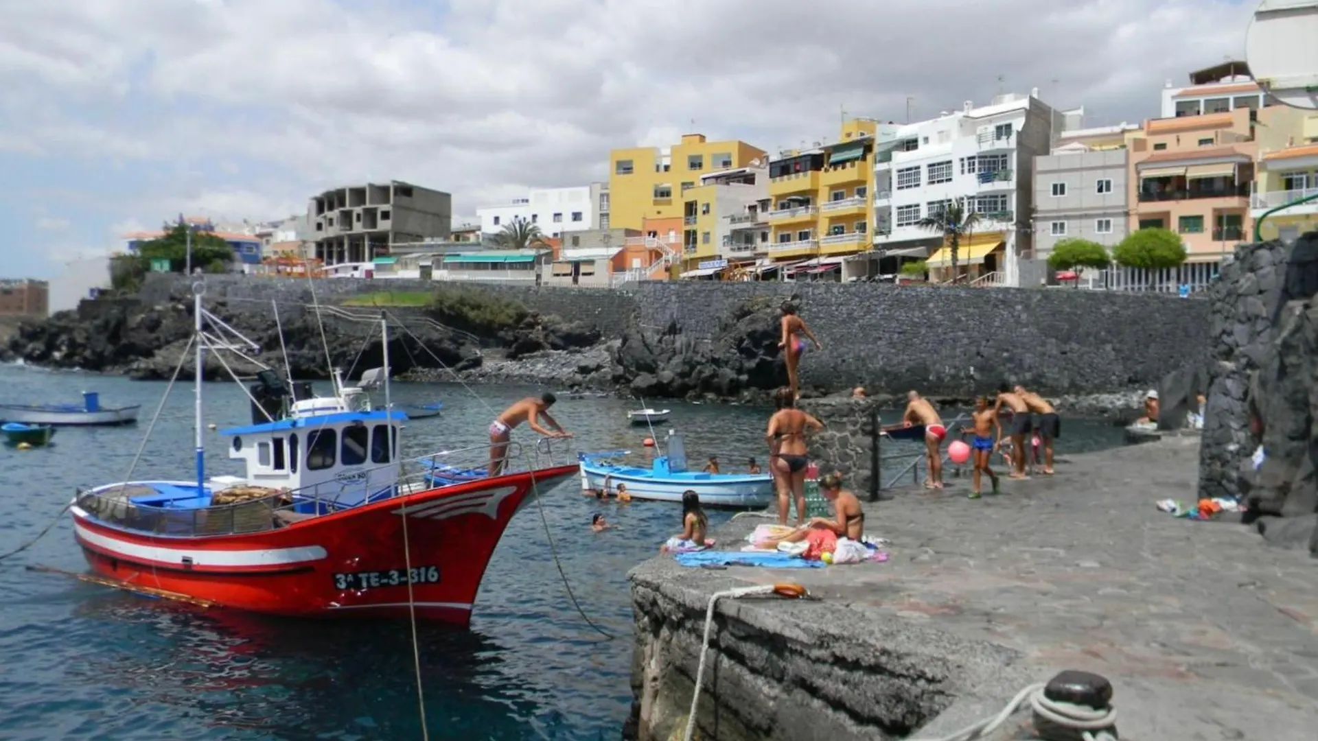B&B Paraiso Tenerife Super Economy Rooms Airport 로스 아브리고스